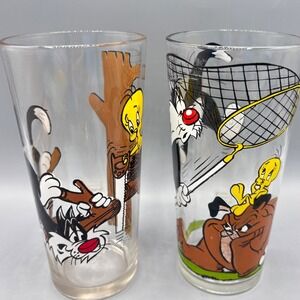 Vintage 1970s Pepsi Collector Series Looney Tunes Sylvester Tweety Glasses Set 2